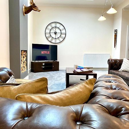 Serviced Accommodation Moray Lesmurdie House, Elgin - Free Parking, Free Wifi Extérieur photo
