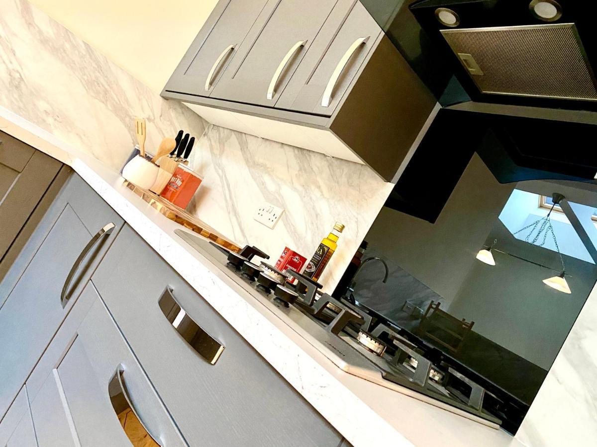 Serviced Accommodation Moray Lesmurdie House, Elgin - Free Parking, Free Wifi Extérieur photo