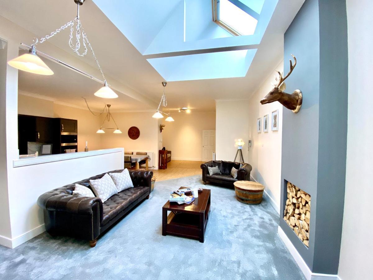 Serviced Accommodation Moray Lesmurdie House, Elgin - Free Parking, Free Wifi Extérieur photo
