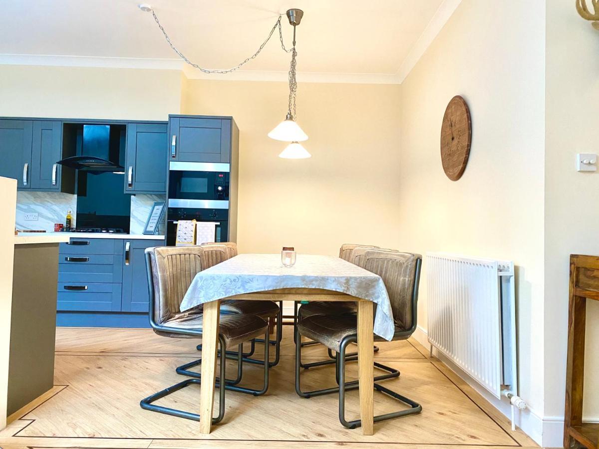 Serviced Accommodation Moray Lesmurdie House, Elgin - Free Parking, Free Wifi Extérieur photo