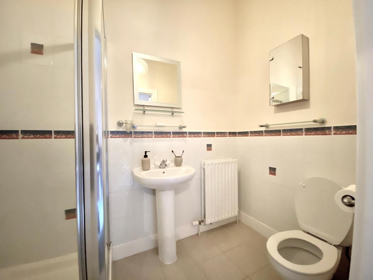 Serviced Accommodation Moray Lesmurdie House, Elgin - Free Parking, Free Wifi Extérieur photo