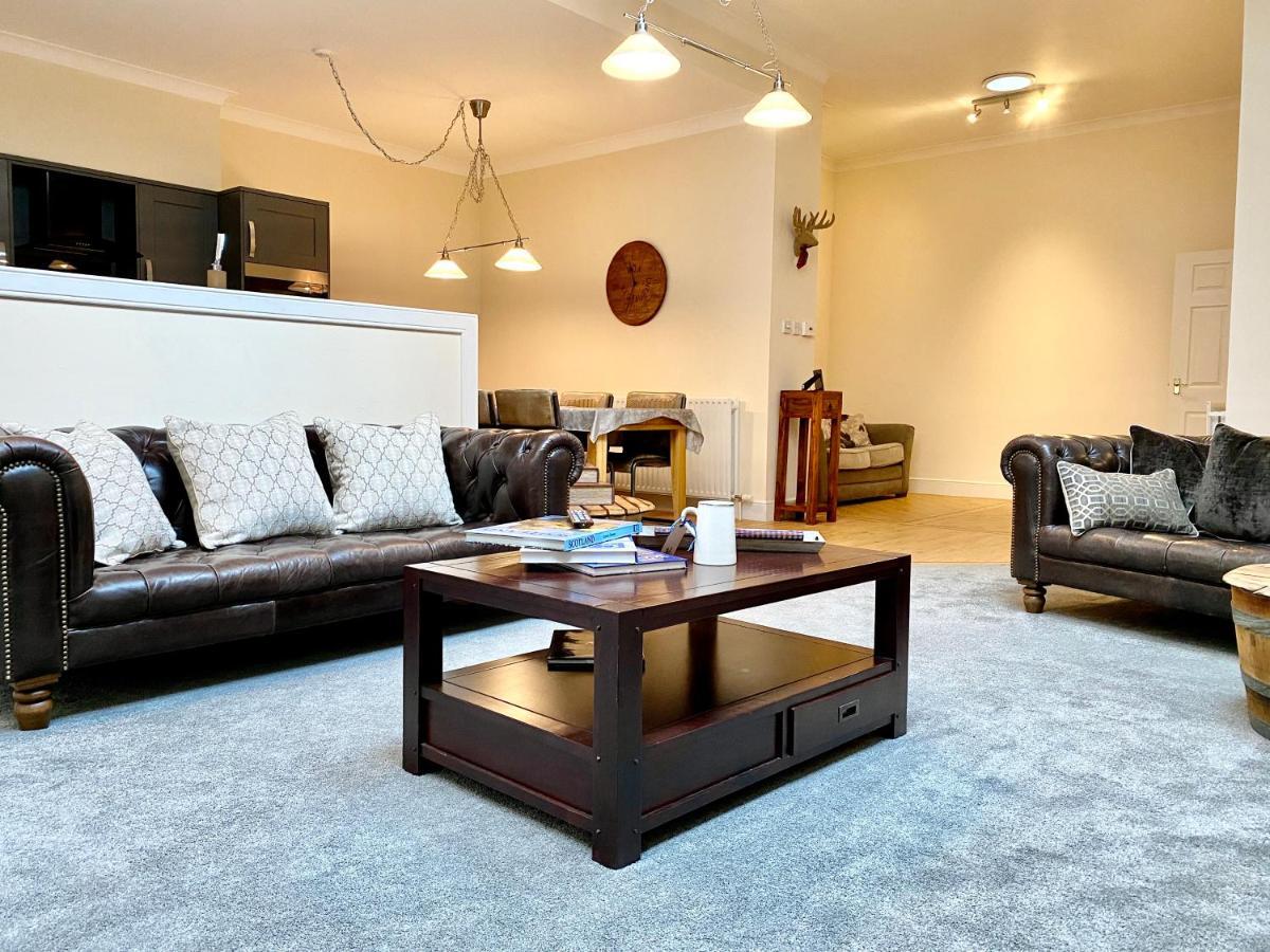 Serviced Accommodation Moray Lesmurdie House, Elgin - Free Parking, Free Wifi Extérieur photo
