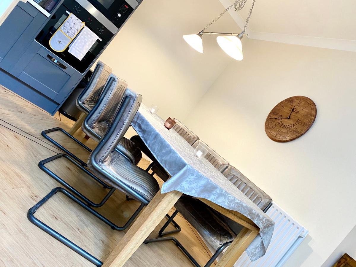 Serviced Accommodation Moray Lesmurdie House, Elgin - Free Parking, Free Wifi Extérieur photo