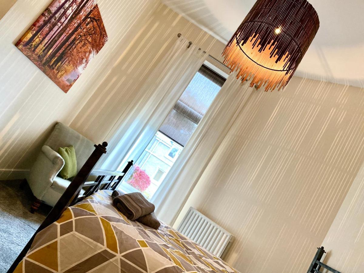 Serviced Accommodation Moray Lesmurdie House, Elgin - Free Parking, Free Wifi Extérieur photo