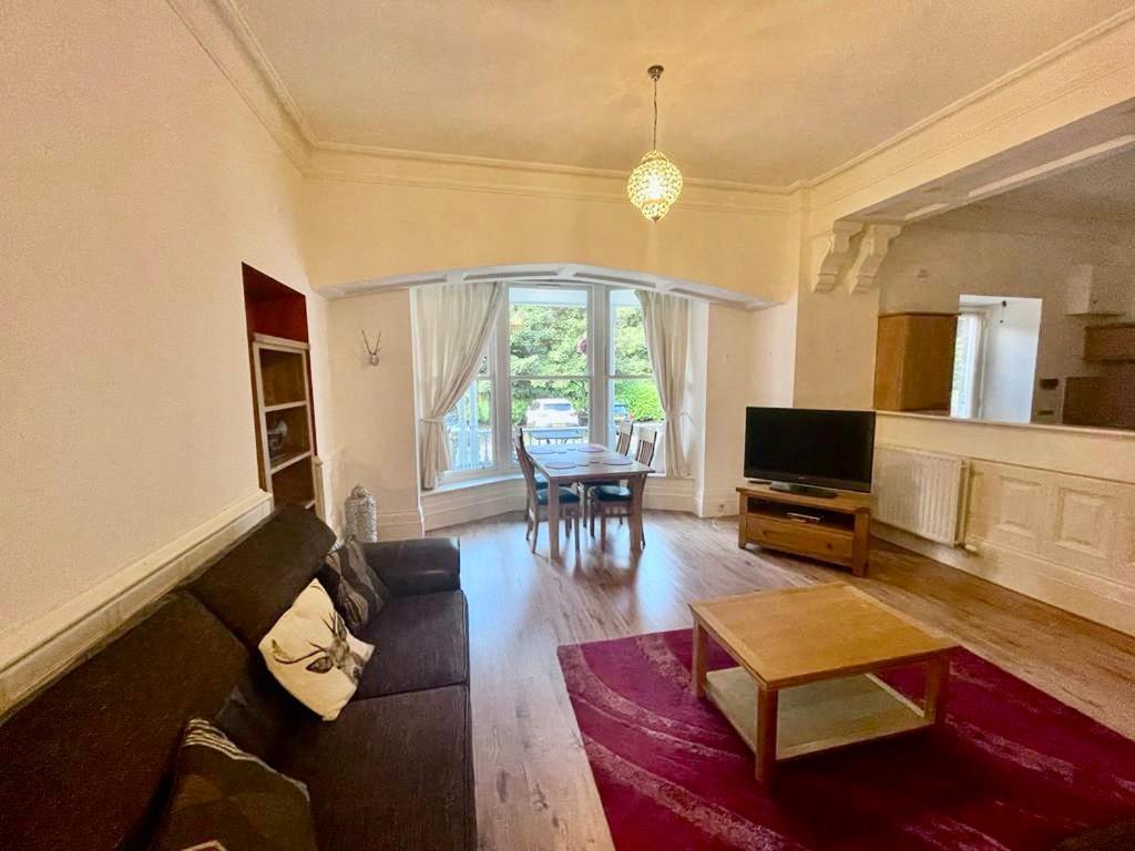 Serviced Accommodation Moray Lesmurdie House, Elgin - Free Parking, Free Wifi Extérieur photo