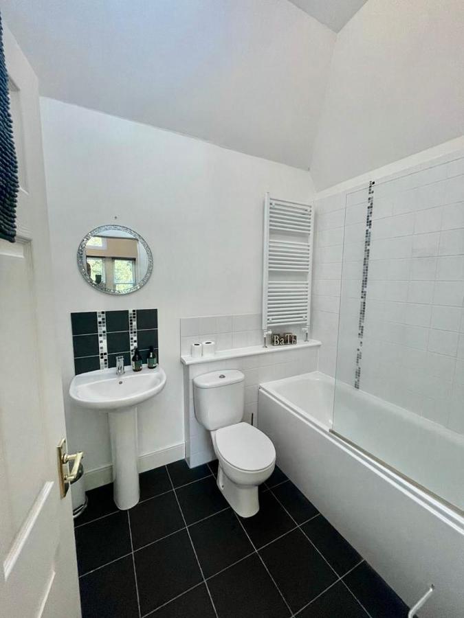 Serviced Accommodation Moray Lesmurdie House, Elgin - Free Parking, Free Wifi Extérieur photo